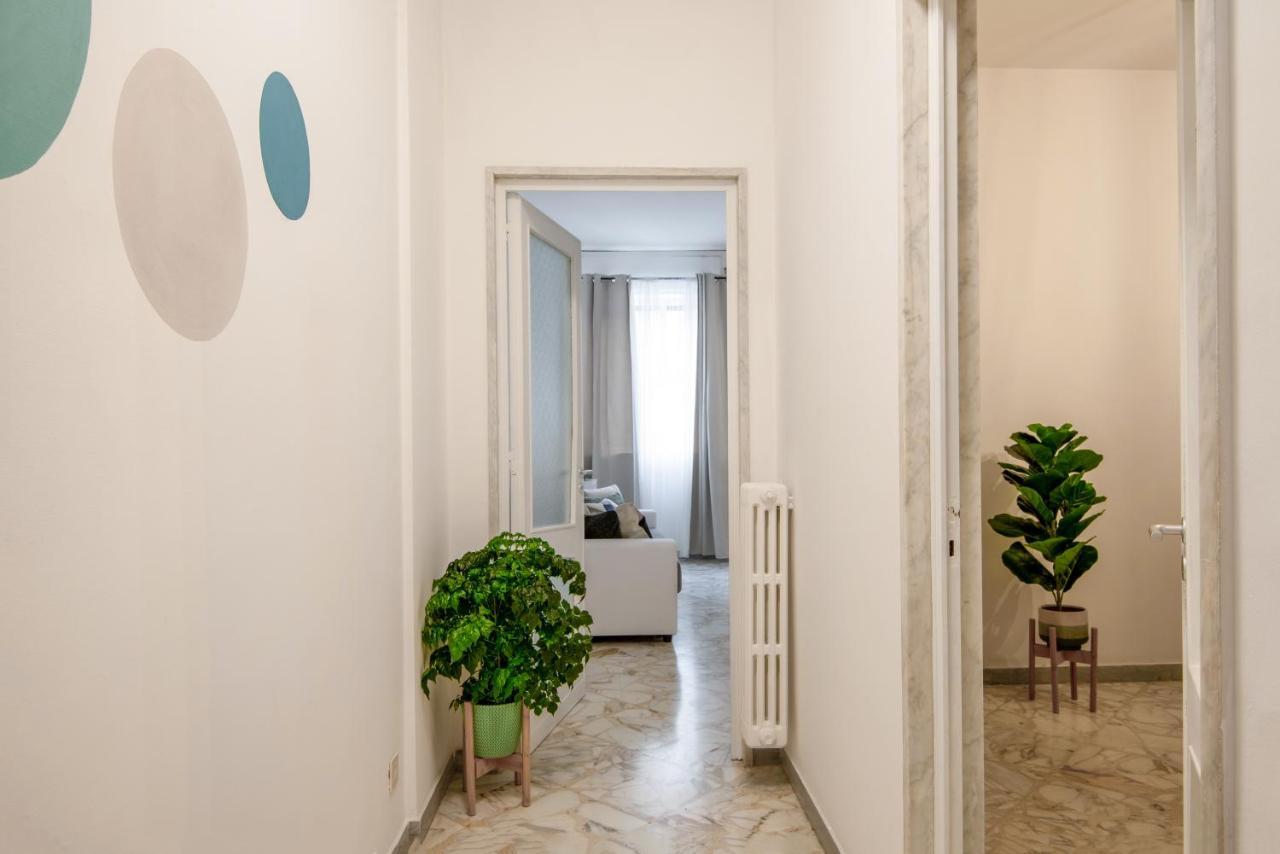 Puglia5Stars Stazione Centrale Umberto I Bari Buitenkant foto